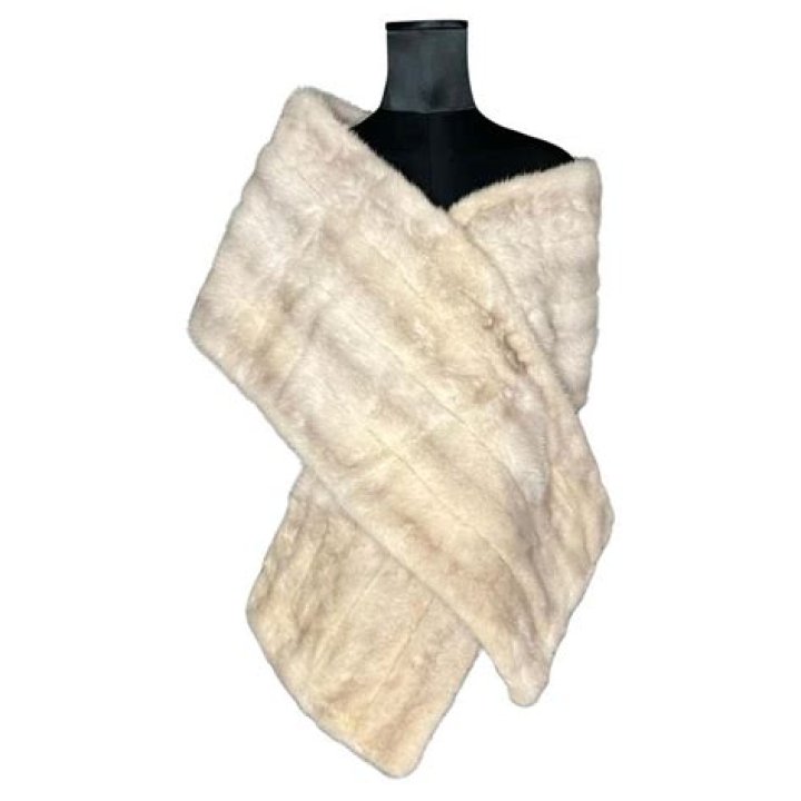 Are mink stoles worth anything?