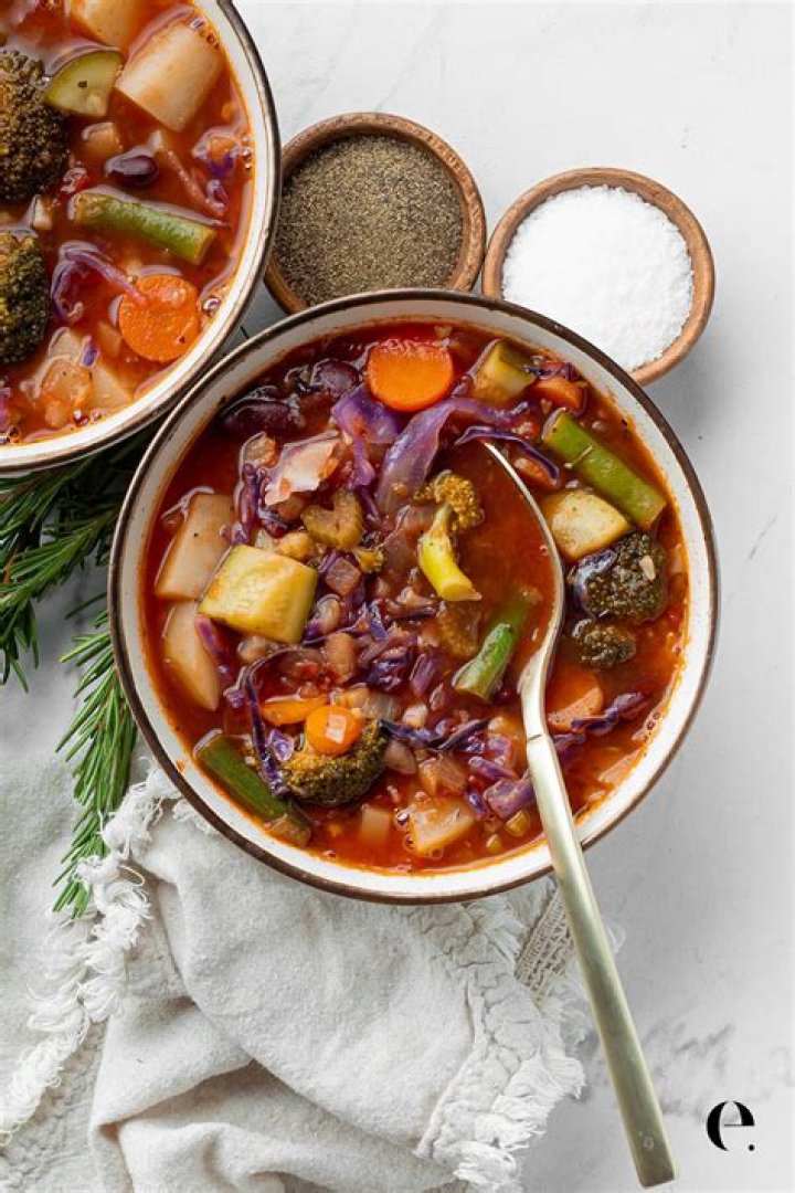 Can you lose weight eating homemade vegetable soup?