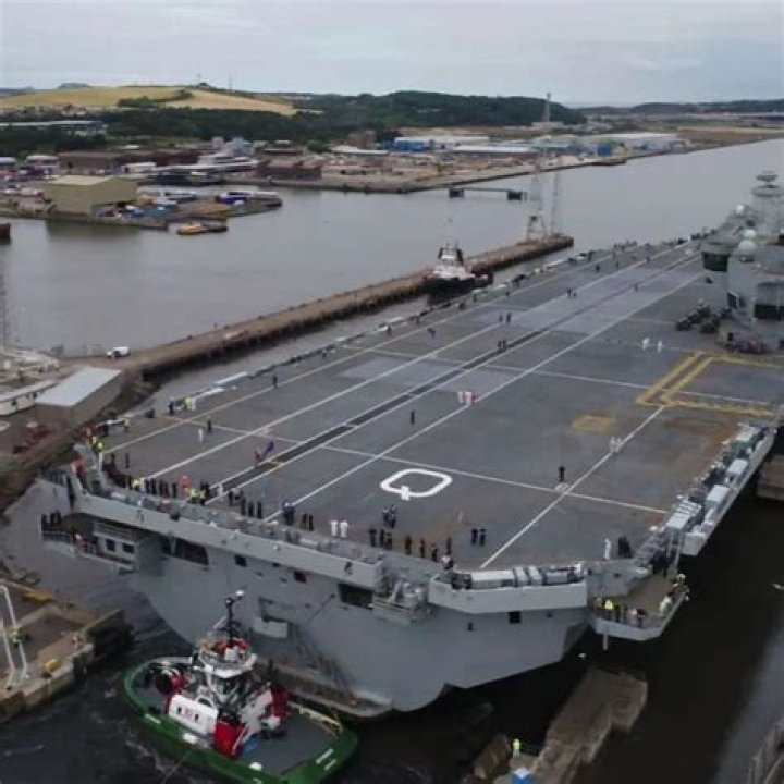Can you visit rosyth dockyard?