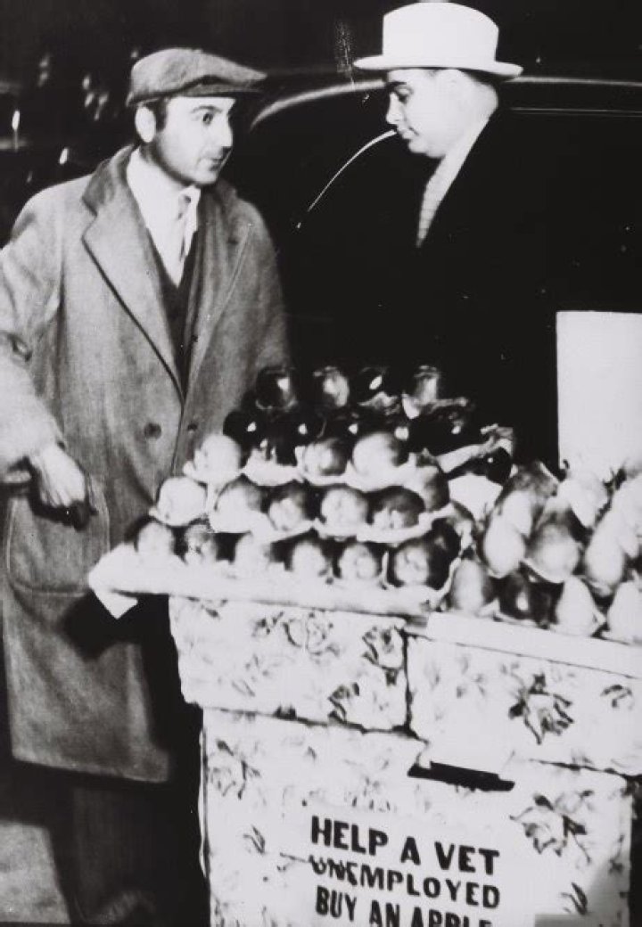 Did al capone open soup kitchens?