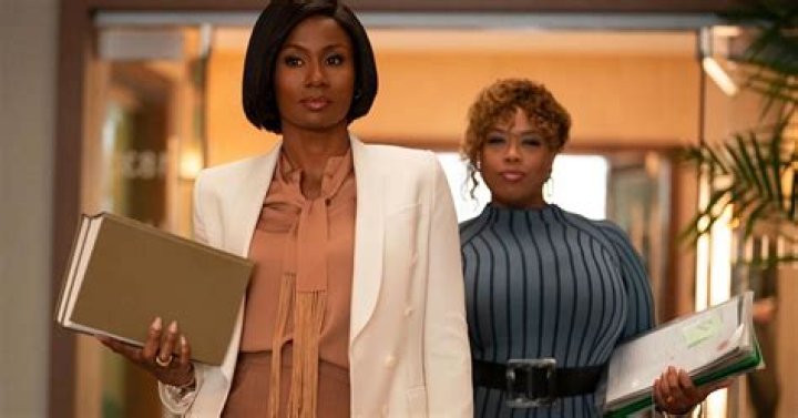 Does christy become a lawyer on mom?
