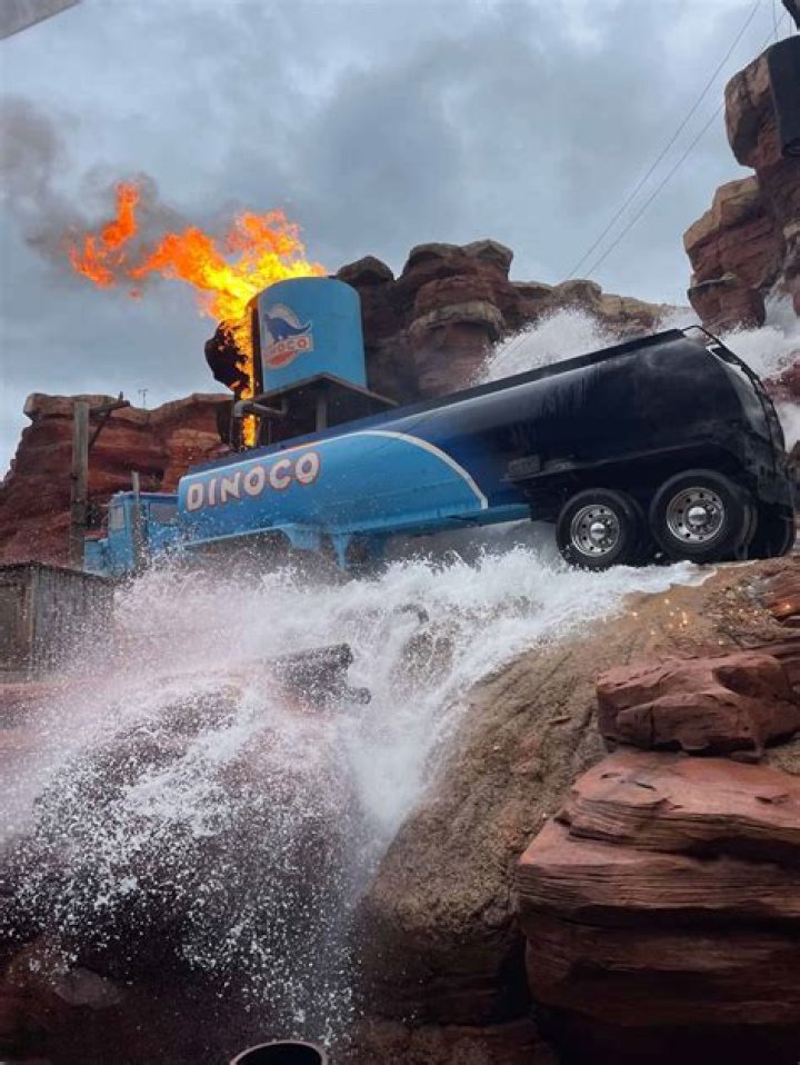 Does disneyland have a water park?