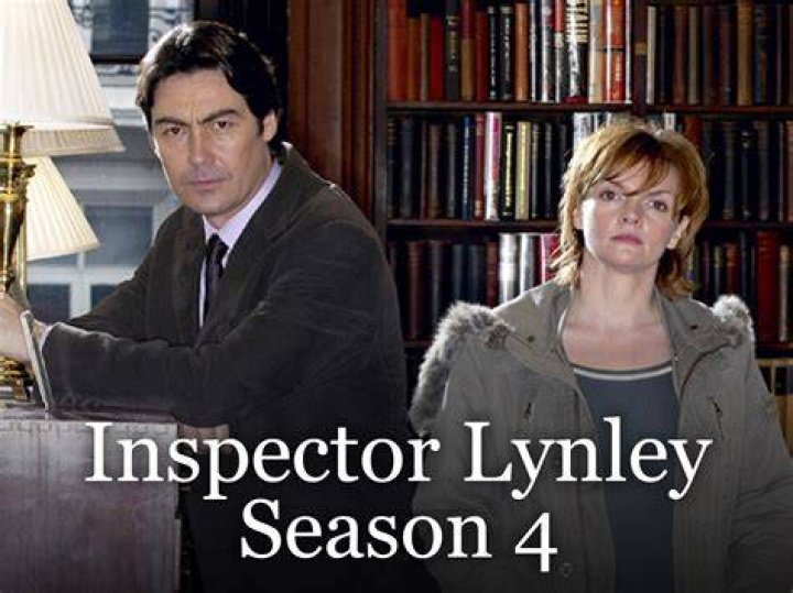 Does inspector rutledge married?