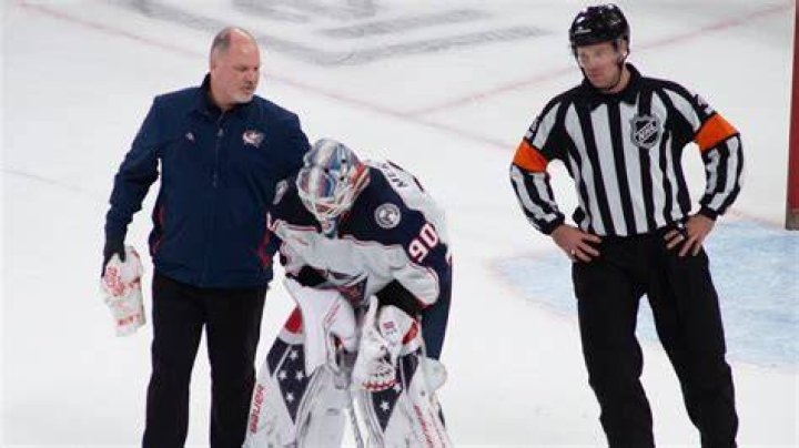 How did the blue jackets goalie die?