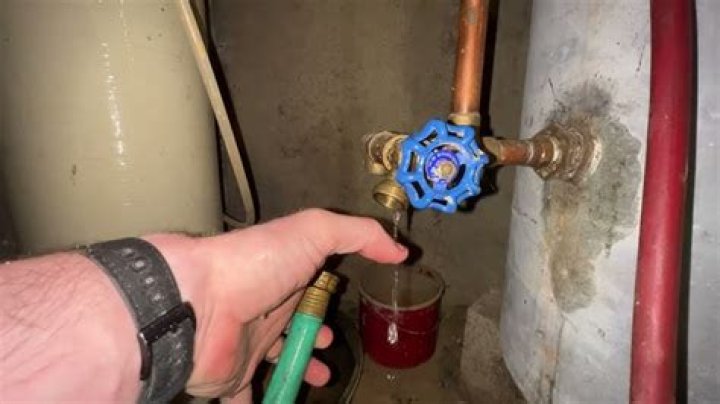 How to fix a waterlogged galvanized pressure tank?