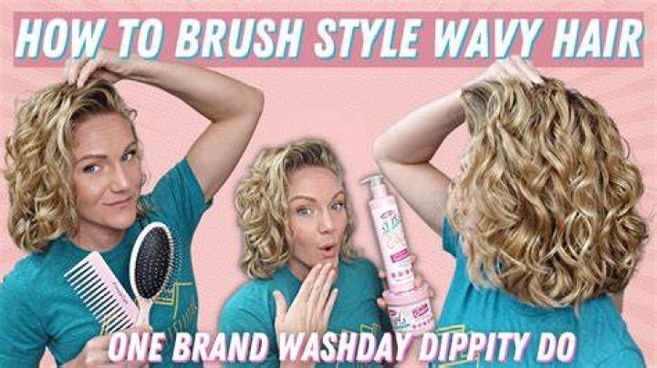 Should you brush naturally wavy hair?