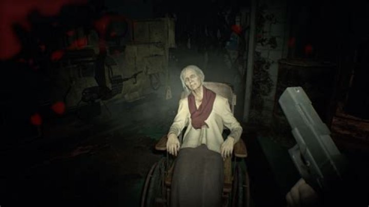Was eveline the old lady?