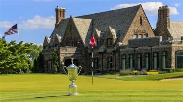Were is winged foot golf course?