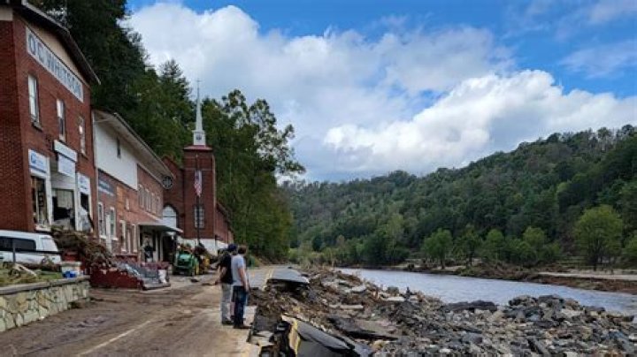 When was burnsville nc founded?
