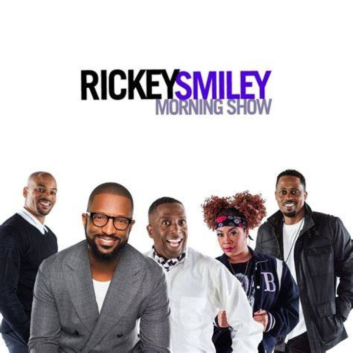 Where do rickey smiley live?